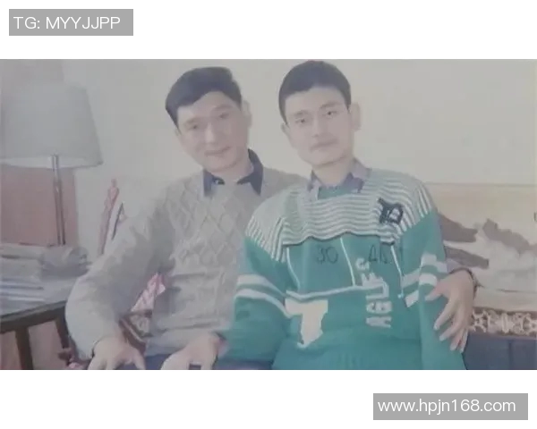 姚明父母晚年生活点滴与家庭温情的真实写照