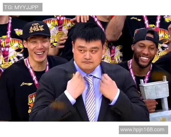 黎巴嫩姚明表情引发热议网友热评其独特魅力与篮球风采