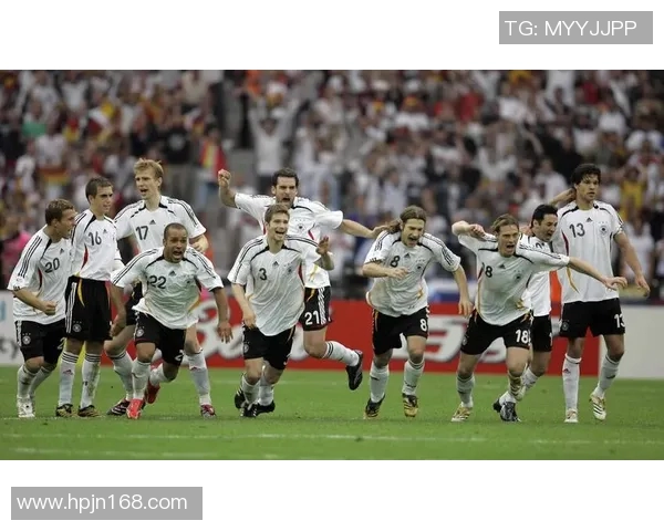 世纪杯足球明星队员最新排名揭晓引发热议与关注