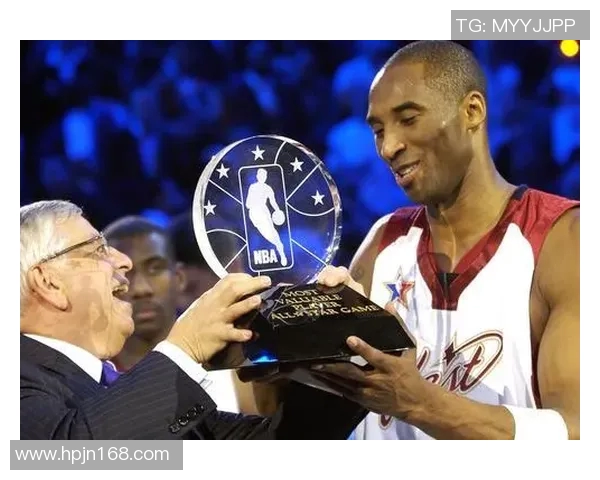 高姓教练与足球明星的传奇故事揭示了足球背后的奋斗与荣耀