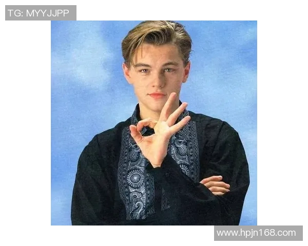 足球明星荣誉成就全景解析与历史影响力探讨 足球明星荣誉成就全景解析与历史影响力探讨